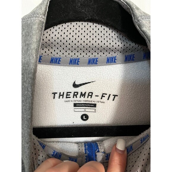 Nike Therma-Fit Men’s Quarter Zip - Picture 2 of 3
